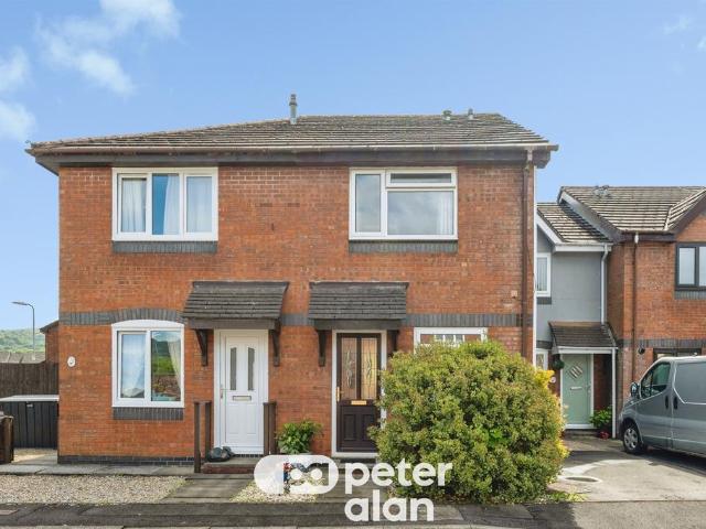 House for sale in Cimla, Neath