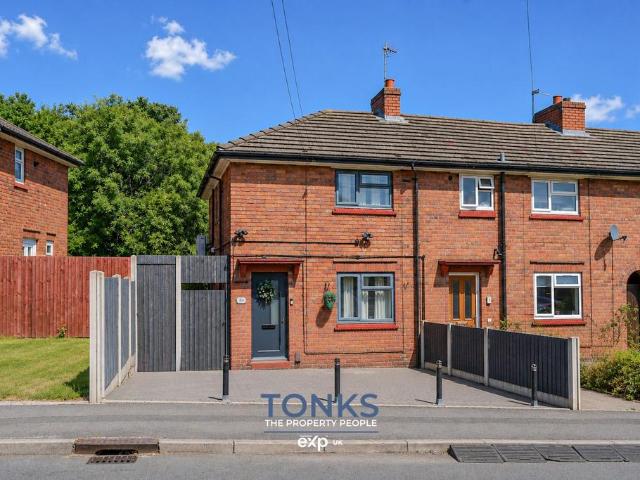 House for sale in Woodsetton, Coseley