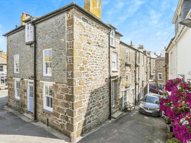 House for sale in Penbeagle, Cornwall