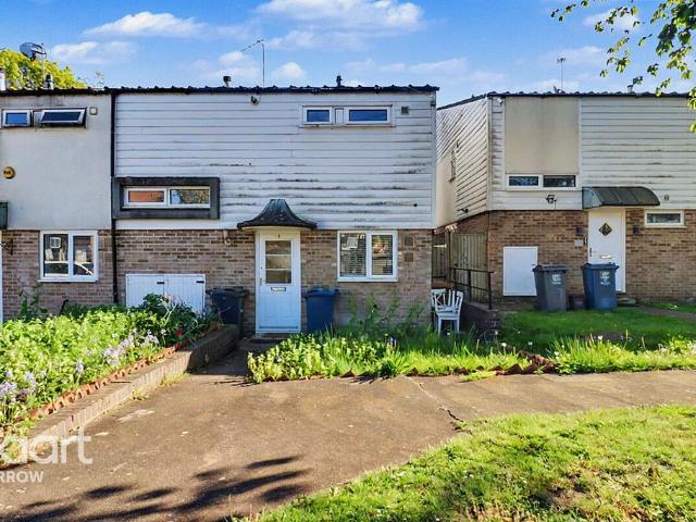 House for sale in Little Stanmore, Greater London