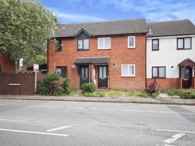 House for sale in New Bilton