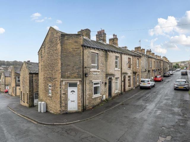 House for sale in Friendly, Sowerby Bridge