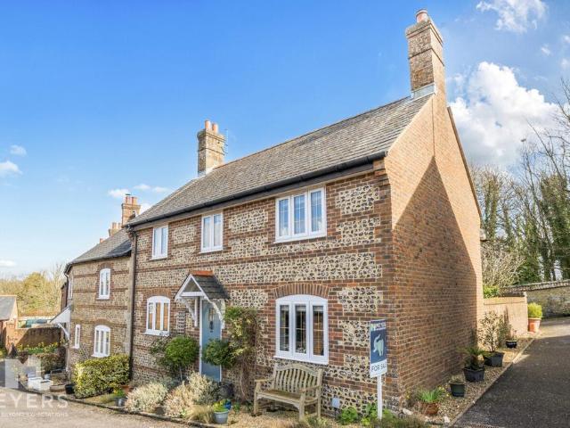 House for sale in Bradford Peverell