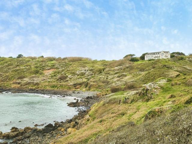 House for sale in Coverack, Cornwall