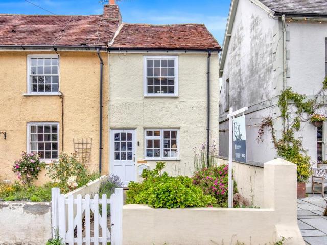 House for sale in Bolton Low Houses, Hampshire