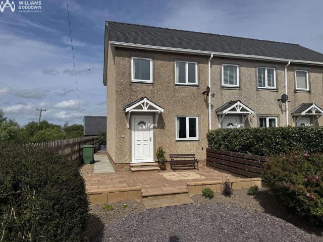 House for sale in Bodedern, Wales