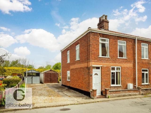 House for sale in Acle, Crostwick