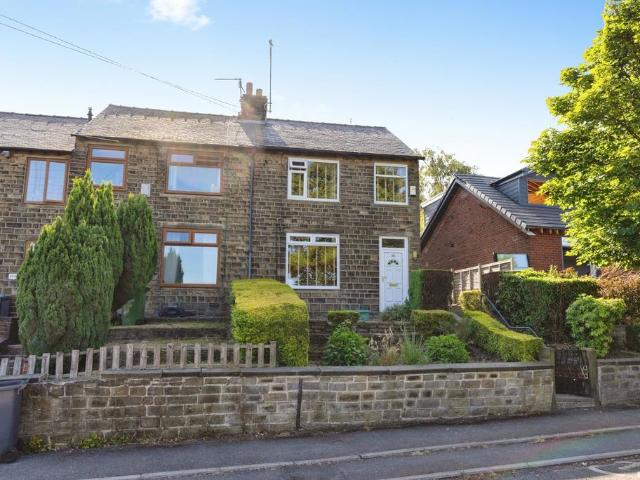 House for sale in Huddersfield, West Yorkshire