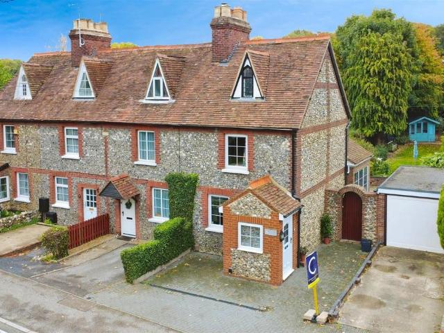 House for sale in Pouchen End, Hertfordshire