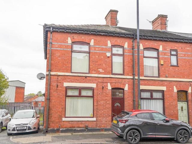 House for sale in Scholes Village, Wigan