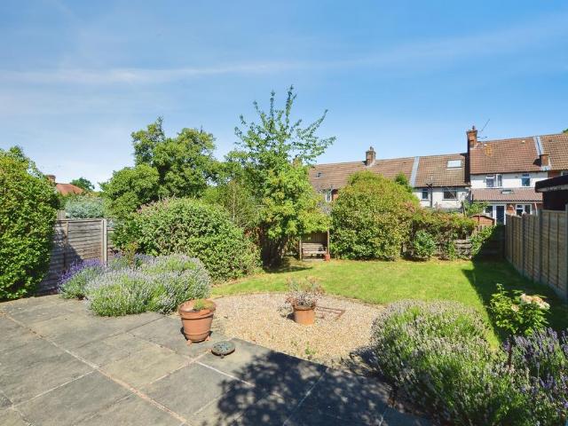 House for sale in Burnt Oak, Greater London