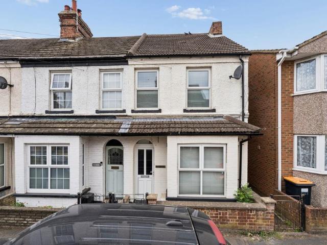 House for sale in Woodside Estate, Houghton Regis
