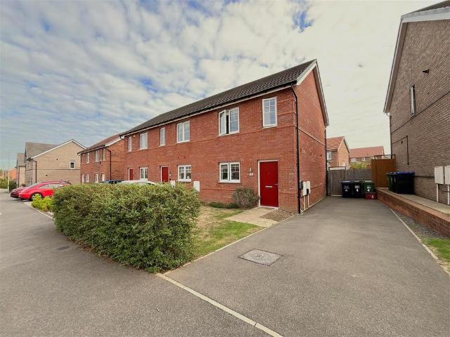 House for sale in Myton Park, Warwick