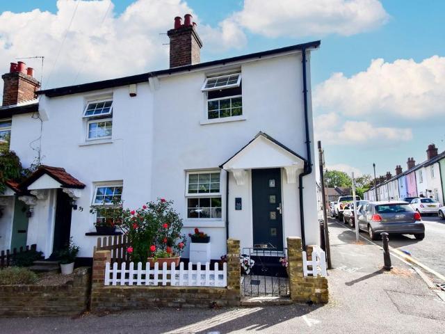 House for sale in Bushey
