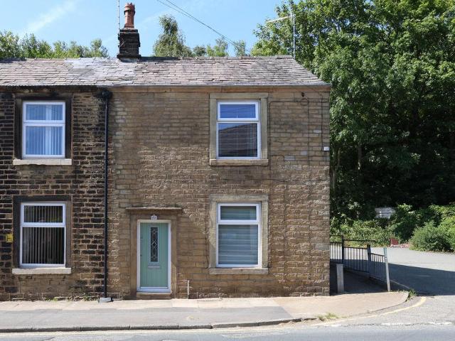 House for sale in Haugh Square, Burnedge