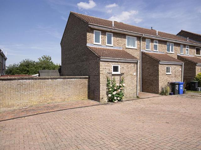 House for sale in Studlands Park, Chedburgh