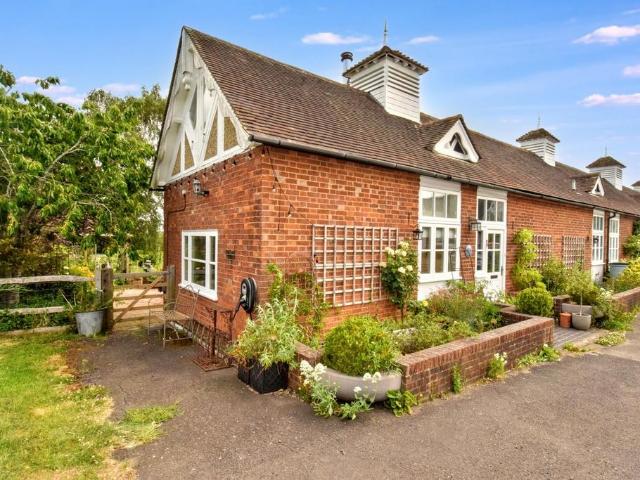 House for sale in Capel, Sandown Park