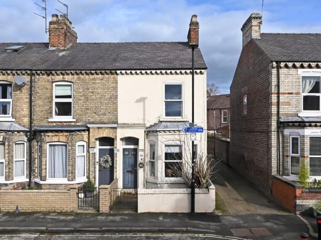 House for sale in The Groves, High Field