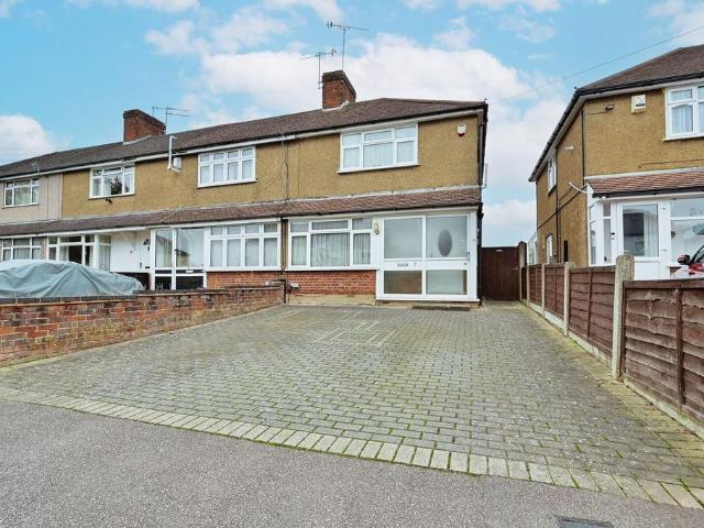 House for sale in Kingswood, North Watford