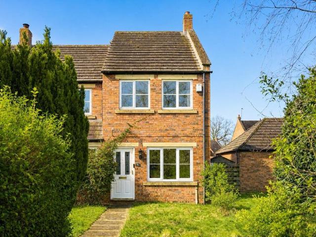 House for sale in High Field, York