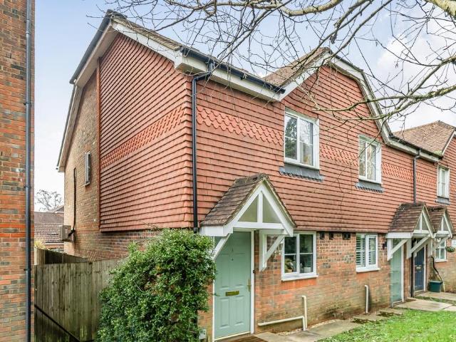House for sale in Hindhead, Waverley