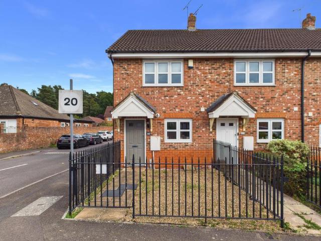 House for sale in College Town, Sandhurst