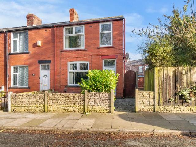 House for sale in St. Helens, St Helens