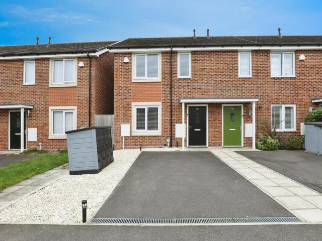 House for sale in Calderstones