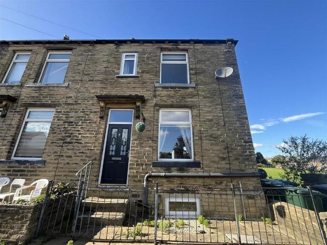 House for sale in Wyke, Bradford