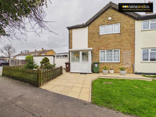 House for sale in Potters Bar, Hertfordshire