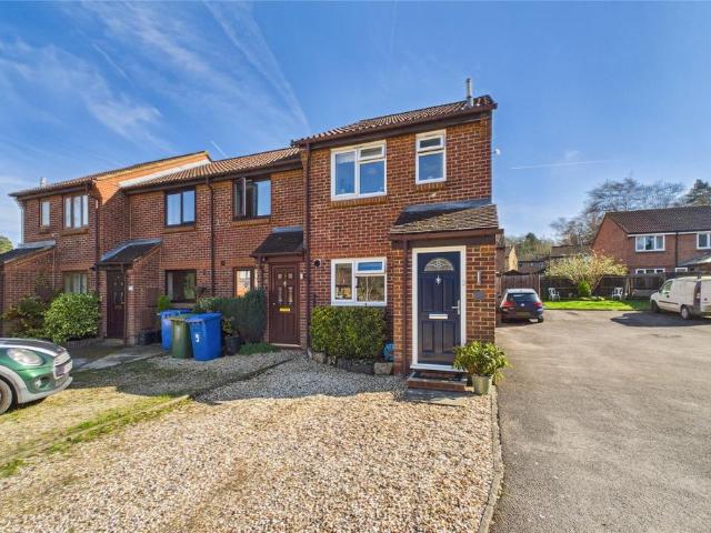 House for sale in Martin's Heron, Winkfield