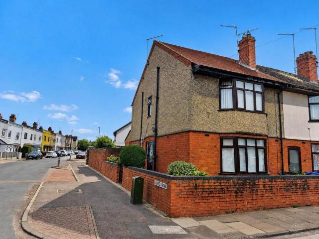 House for sale in Far Cotton and Delapre, Far Cotton