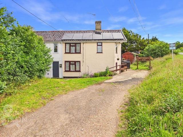 House for sale in Mettingham, East Suffolk
