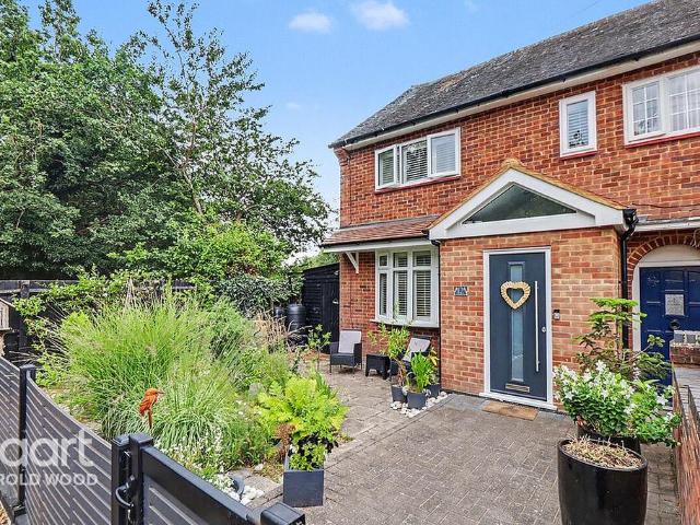 House for sale in Harold Hill, Greater London