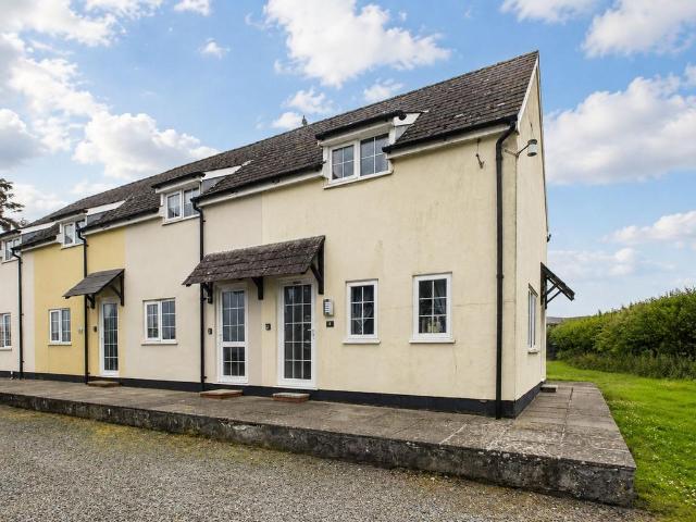 House for sale in Kilkhampton, Cornwall