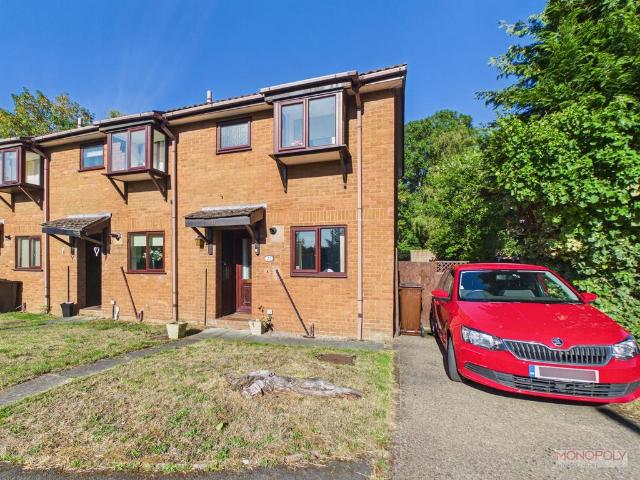 House for sale in Mold