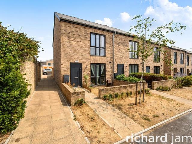House for sale in Rodbourne, Swindon