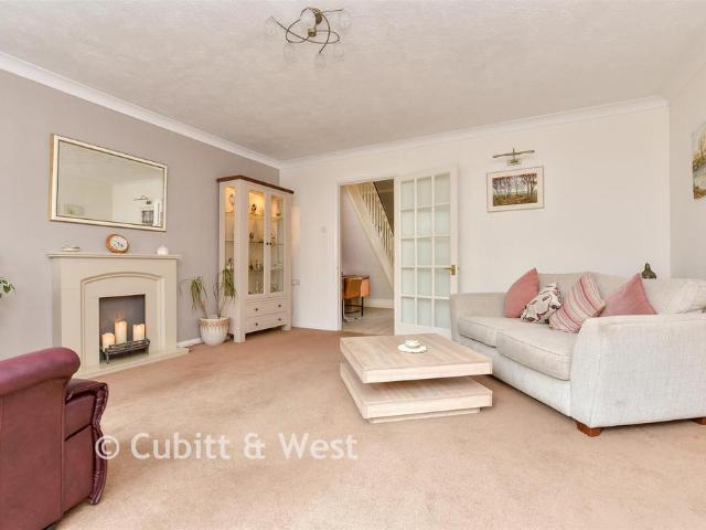 House for sale in London Borough of Croydon, Shirley