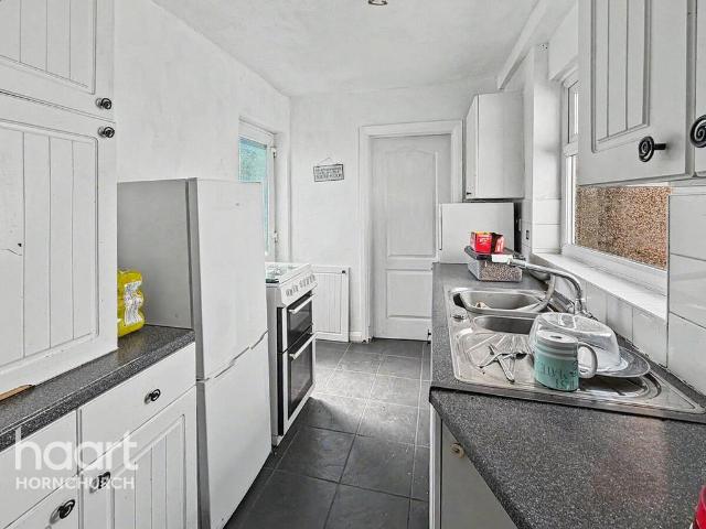 House for sale in Hornchurch, Greater London
