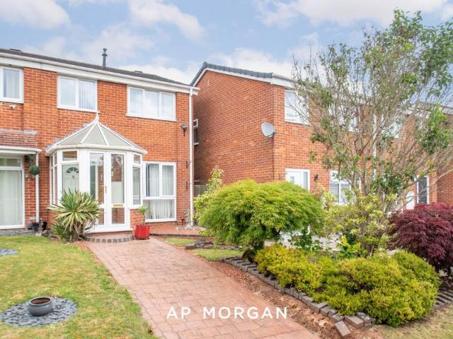 House for sale in Lodge Park, Redditch
