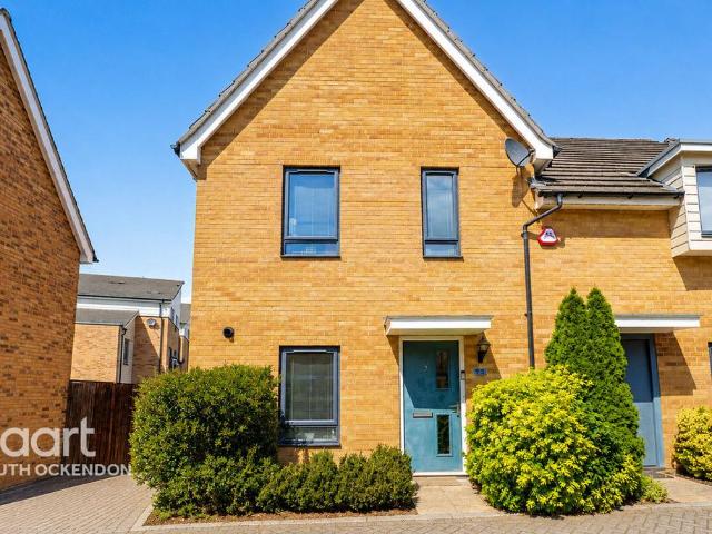 House for sale in Aveley, Essex