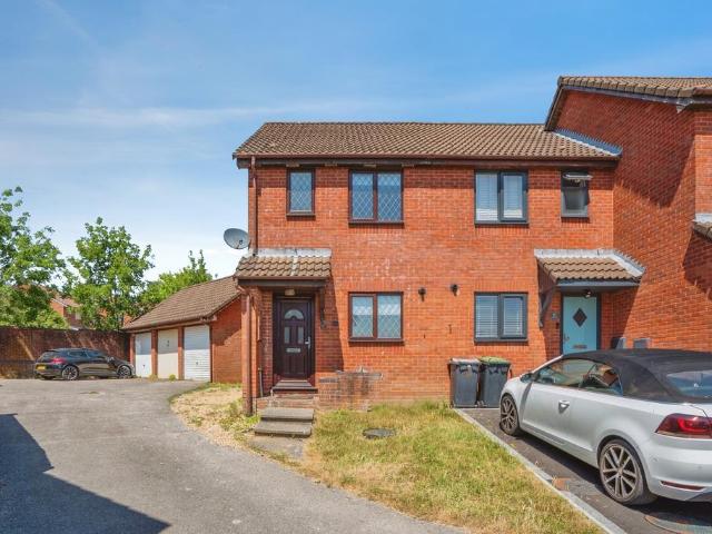 House for sale in Spring Vale, Hampshire