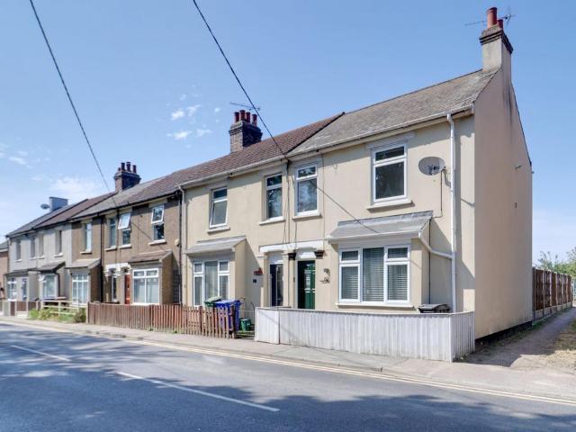 House for sale in South Ockendon, Essex
