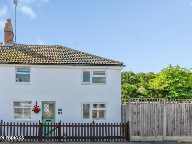 House for sale in Houghton Conquest, Central Bedfordshire