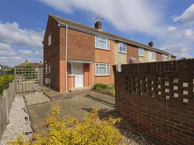House for sale in Oad Street, Kent