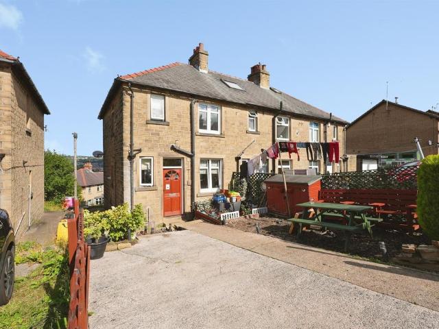 House for sale in Armitage Bridge, West Yorkshire