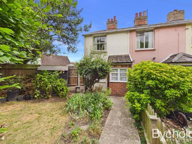 House for sale in Sudbury, Chelmondiston