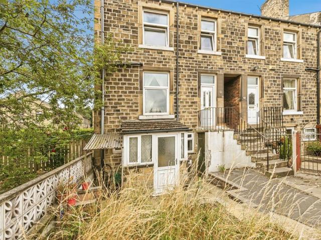House for sale in Highfields, Huddersfield