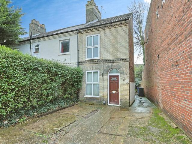 House for sale in East Bank, Norfolk