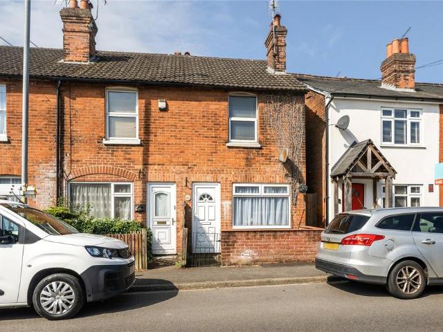 House for sale in The Butts, Kent